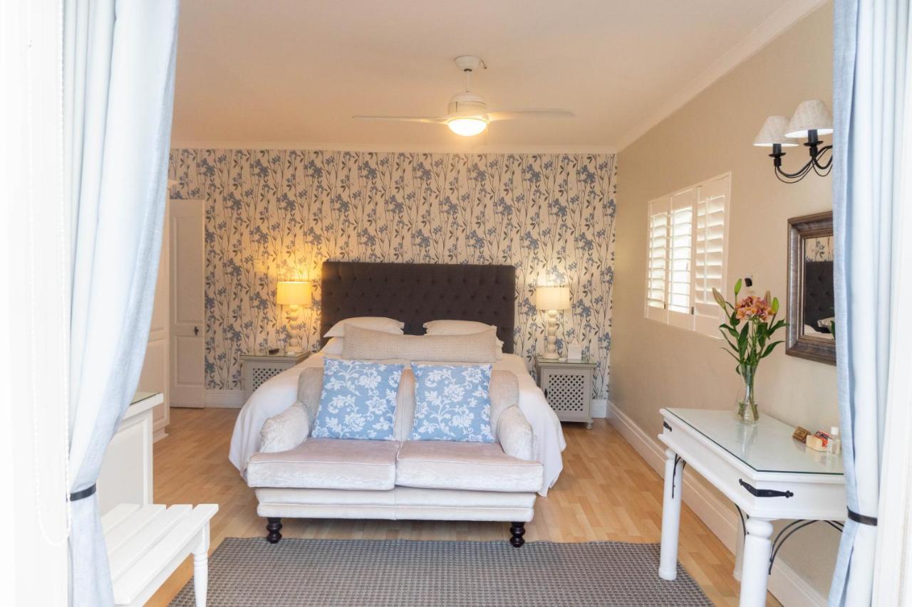 แอดมิรัลตี้ บีชเฮาส์ Bed & Breakfast พอร์ตเอลิซาเบธ ภายนอก รูปภาพ