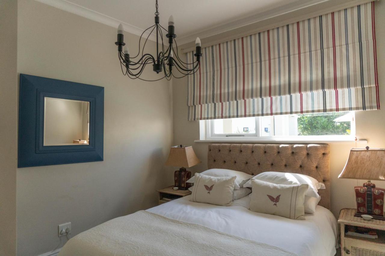 แอดมิรัลตี้ บีชเฮาส์ Bed & Breakfast พอร์ตเอลิซาเบธ ภายนอก รูปภาพ