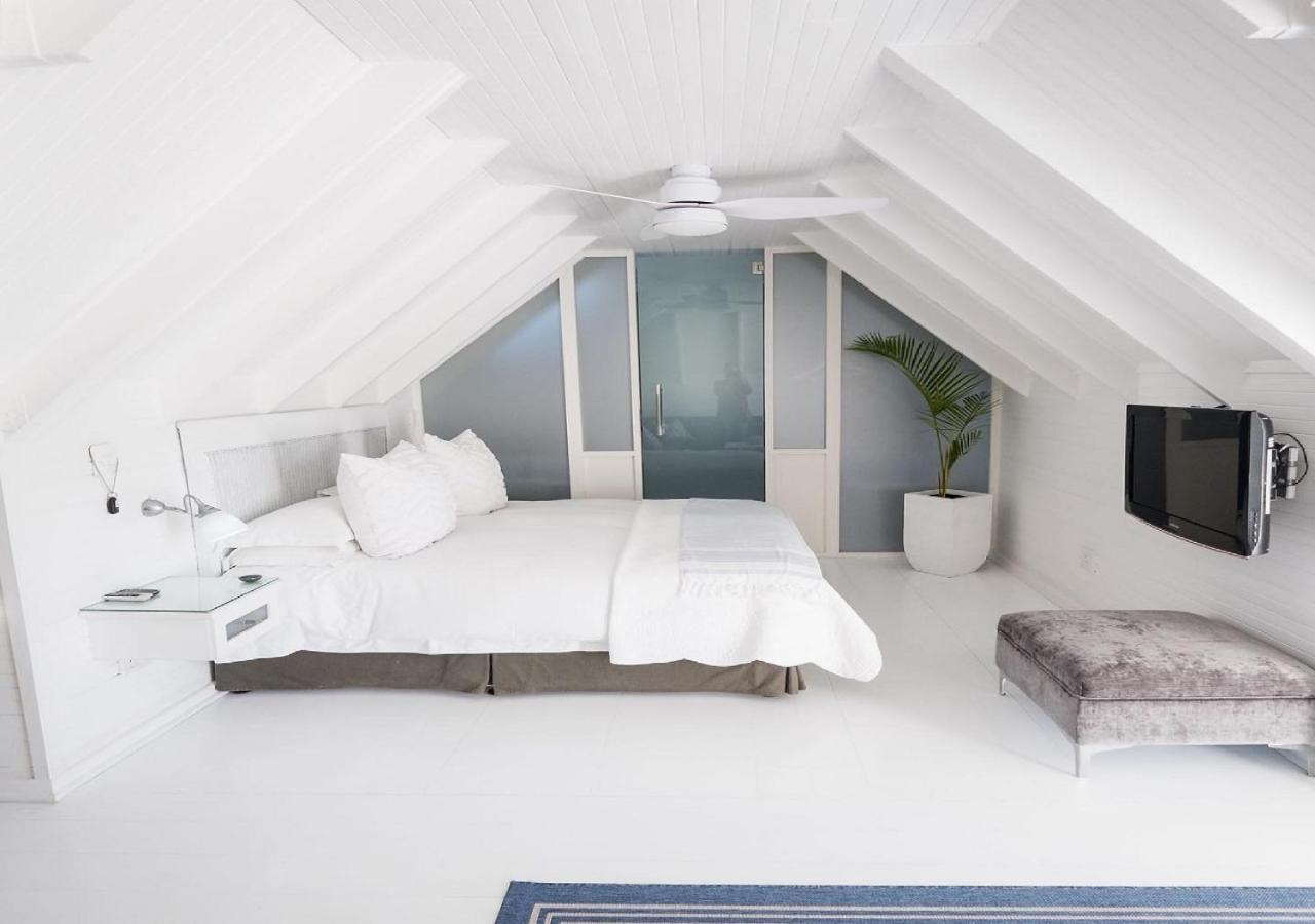 แอดมิรัลตี้ บีชเฮาส์ Bed & Breakfast พอร์ตเอลิซาเบธ ภายนอก รูปภาพ