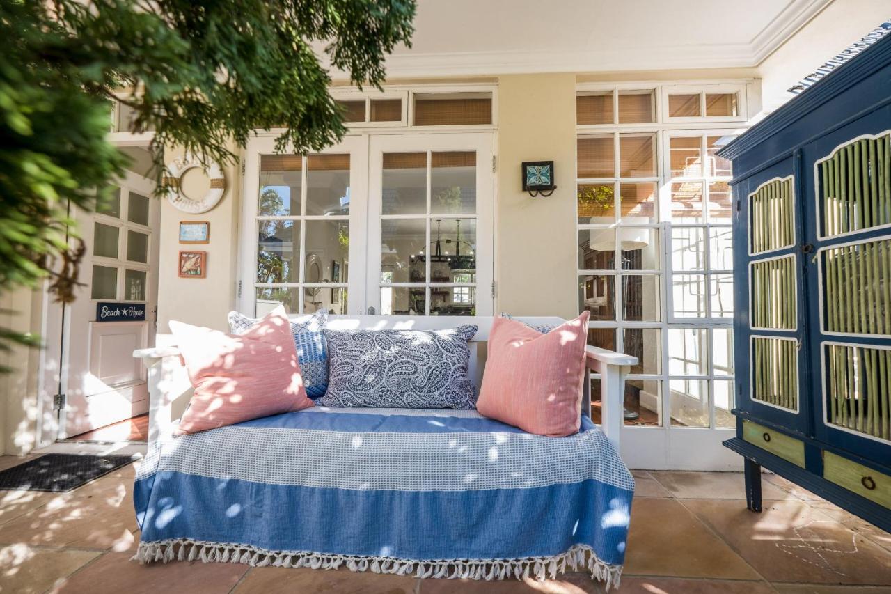 แอดมิรัลตี้ บีชเฮาส์ Bed & Breakfast พอร์ตเอลิซาเบธ ภายนอก รูปภาพ