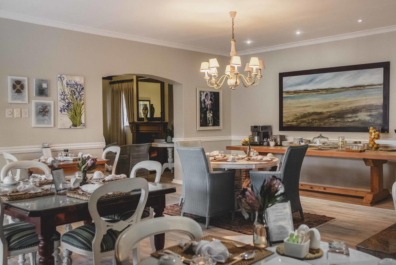 แอดมิรัลตี้ บีชเฮาส์ Bed & Breakfast พอร์ตเอลิซาเบธ ภายนอก รูปภาพ